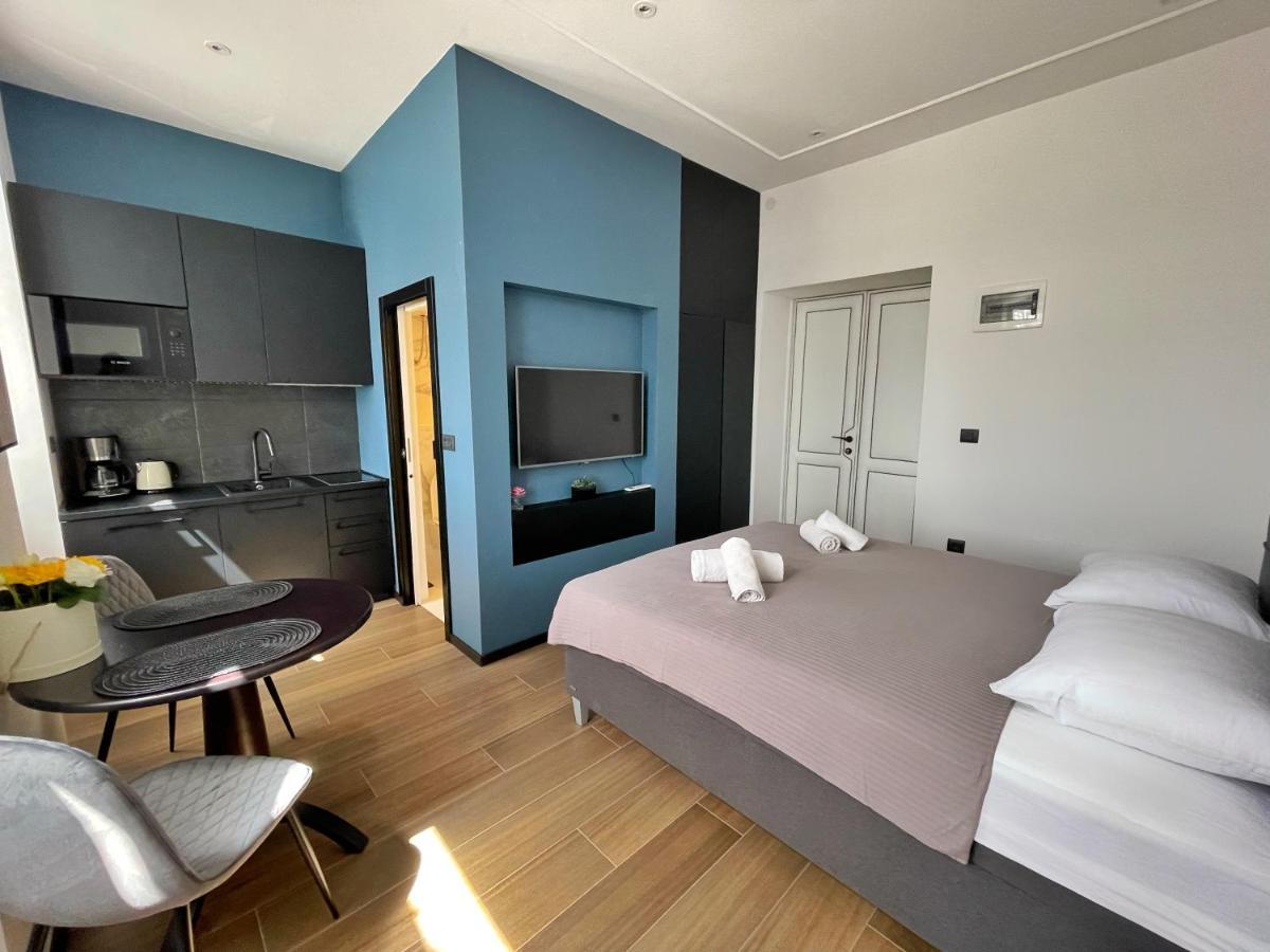 Navis City Apartments Pula Exterior foto