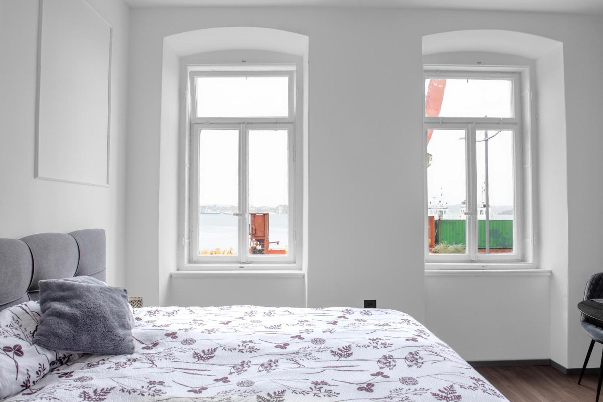 Navis City Apartments Pula Exterior foto